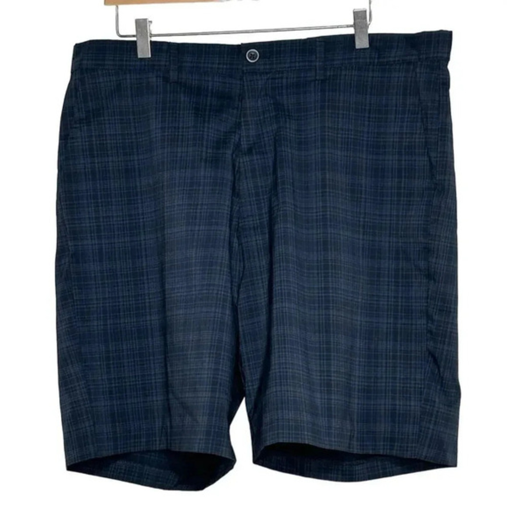 Chaps Golf 78 blue + gray plaid flat‎ front men’s W38 shorts